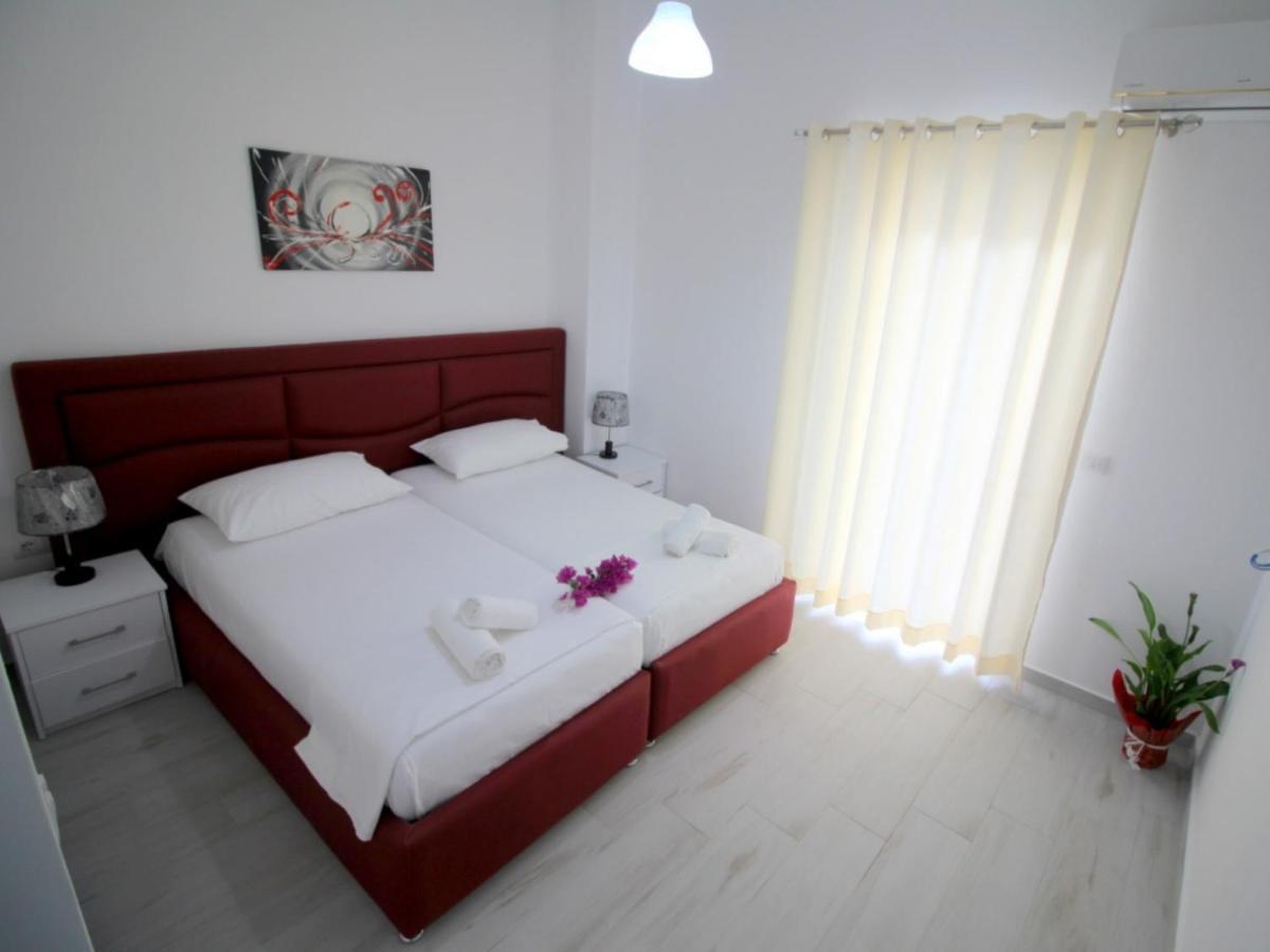 Gusto Di Casa Hotel Sarande Ngoại thất bức ảnh