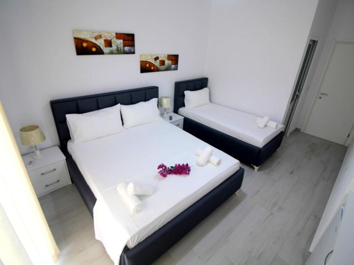 Gusto Di Casa Hotel Sarande Ngoại thất bức ảnh