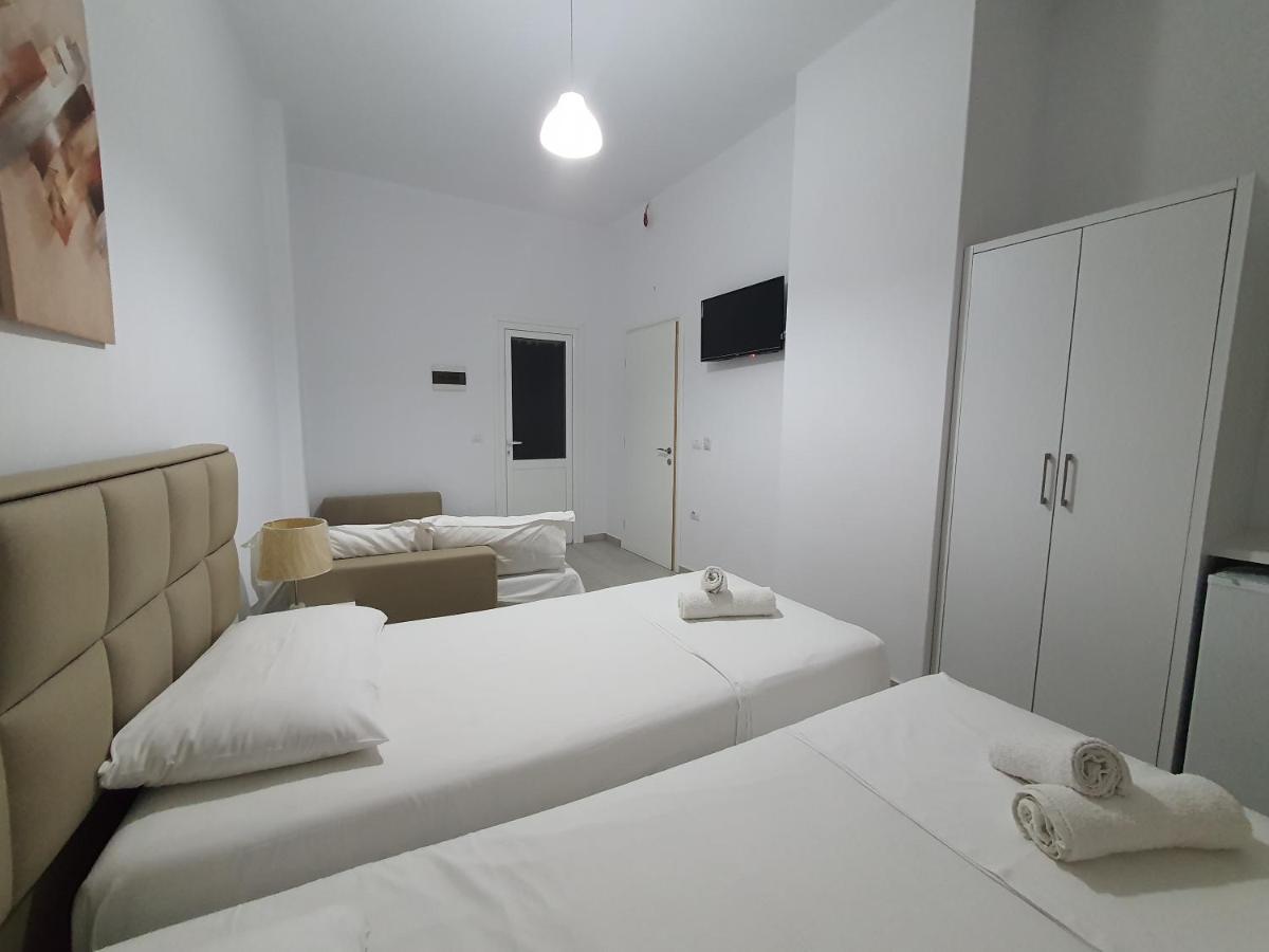Gusto Di Casa Hotel Sarande Ngoại thất bức ảnh